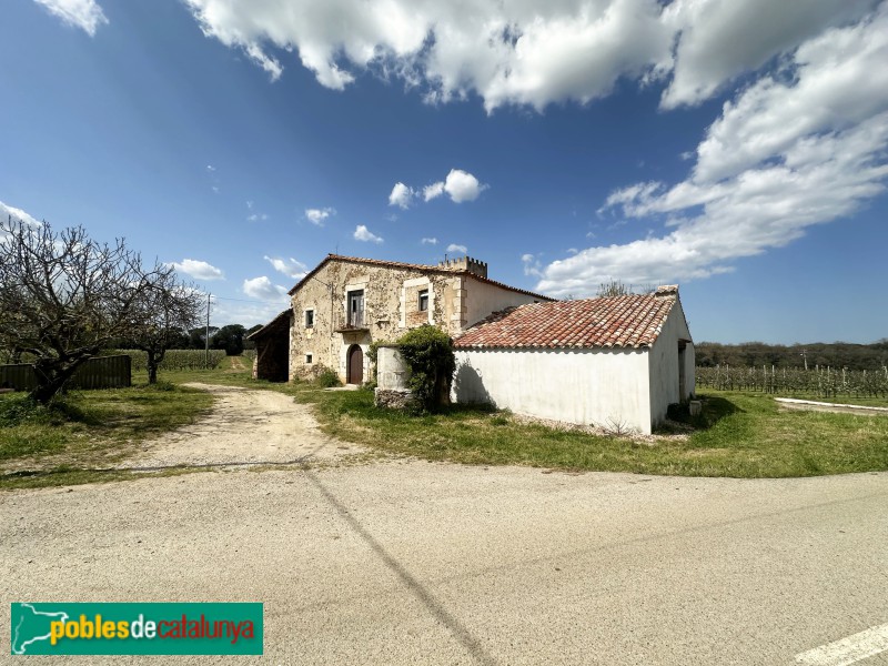 Campllong - Torre Colomina (Foto: Albert Esteves, 2025) Campllong - Torre Colomina