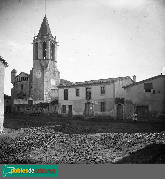 Fornells de la Selva - Església de Sant Cugat (Foto: Josep Salvany -Fons Salvany. Biblioteca de Catalunya-, 1922) Fornells de la Selva - Església de Sant Cugat