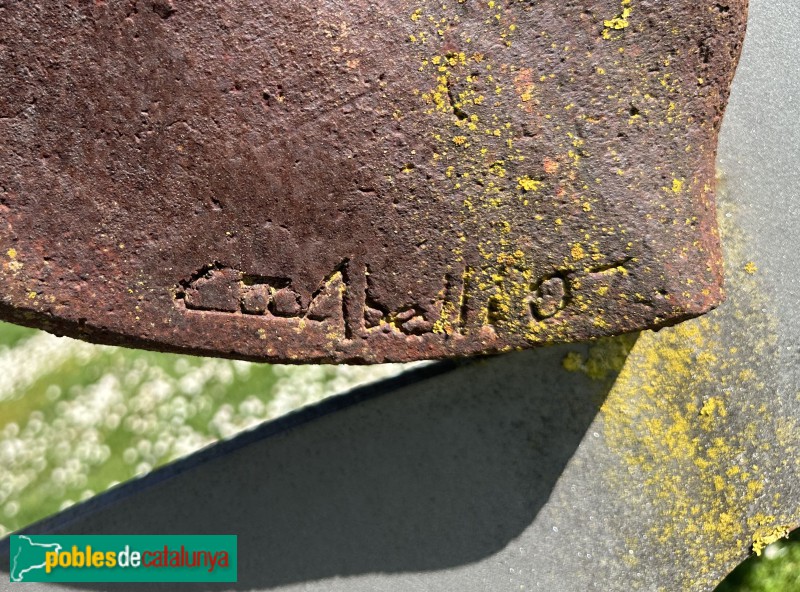 Fornells de la Selva - Escultura <i>Fornells</i> (Foto: Albert Esteves, 2025) Fornells de la Selva - Escultura <i>Fornells</i>