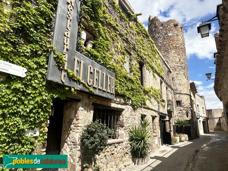 Vilanova d'Escornalbou - L'Arbocet. Carrer de Baix