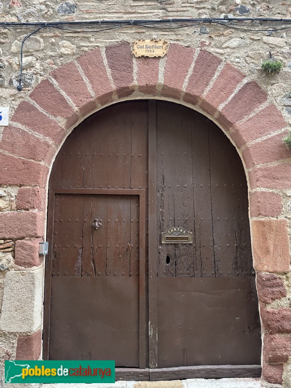 Vilanova d'Escornalbou - L'Arbocet. Portal de cal Batlleri