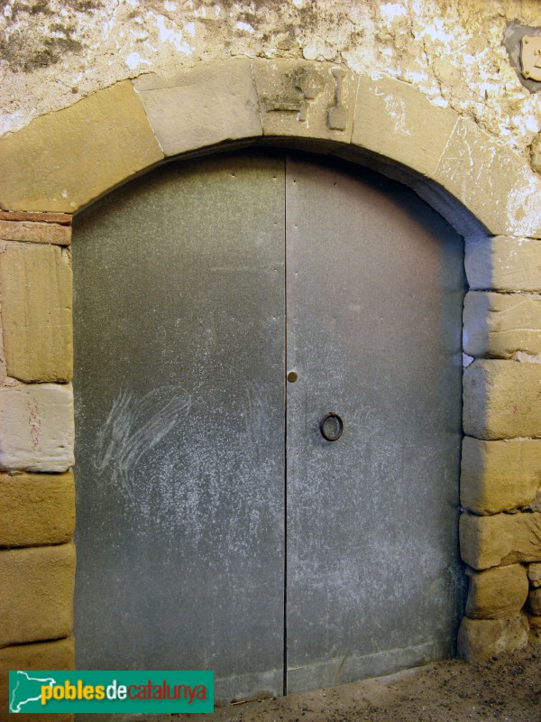 Vilanova de Prades - Portal 1844 (Foto: Albert Esteves, 2010) Vilanova de Prades - Portal 1844