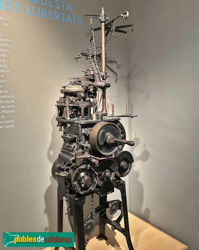 Museu de Mataró - Màquina per fabricar mitjons