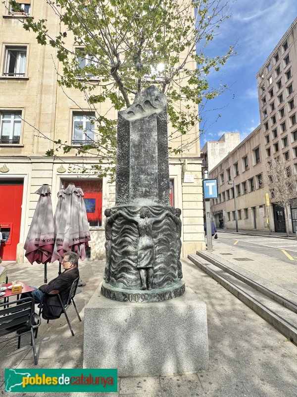 Mataró - Monument a la Sardana