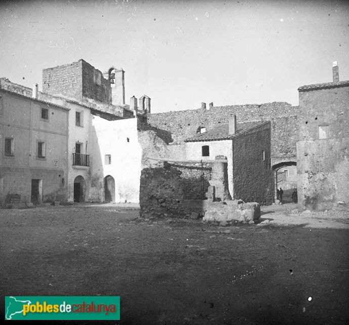 L'Hospitalet de l'Infant - Hospital del Coll de Balaguer (Foto: <i>Josep Salvany -Fons Salvany. Biblioteca de Catalunya-</i>, 1923) L'Hospitalet de l'Infant - Hospital del Coll de Balaguer