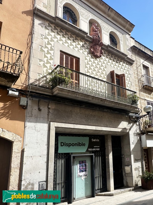 Vila-seca - Antic edifici de la Caixa