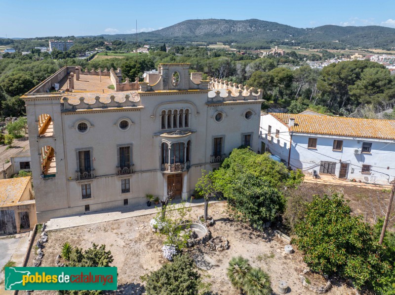 Sant Pere de Ribes - Can Coll