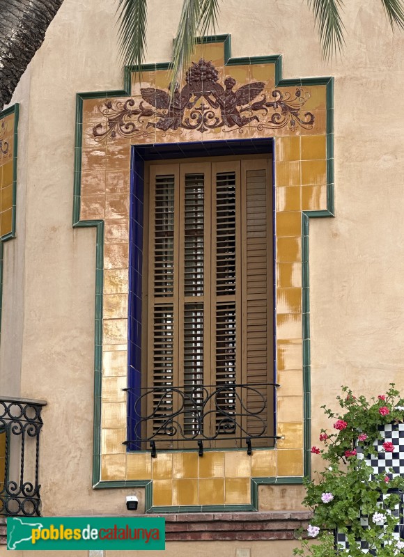 Casa Bonet o Voramar (Foto: Albert Esteves, 2025) Casa Bonet o Voramar