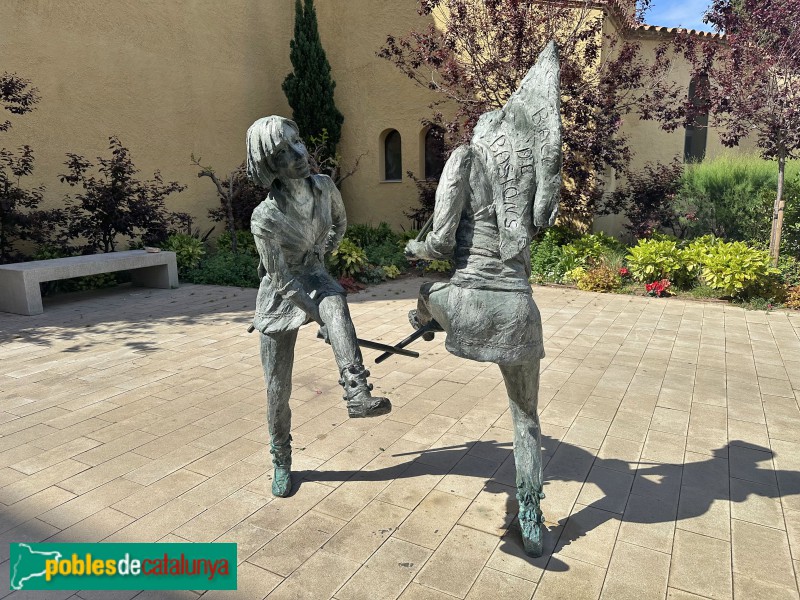 Salou - Escultura <i>Ball de Bastons</i>