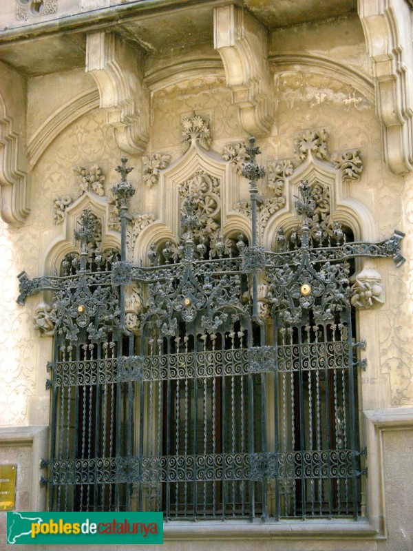 Mataró - Casa Coll i Regàs. Ferro forjat