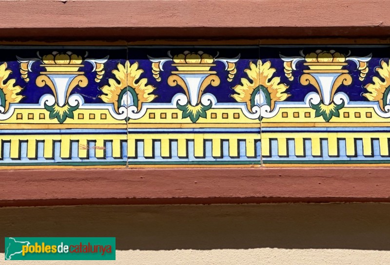 Vilanova i la Geltrú - Cases de la Cooperativa Palacio del Obrero (Foto: Albert Esteves, 2025) Vilanova i la Geltrú - Cases de la Cooperativa Palacio del Obrero