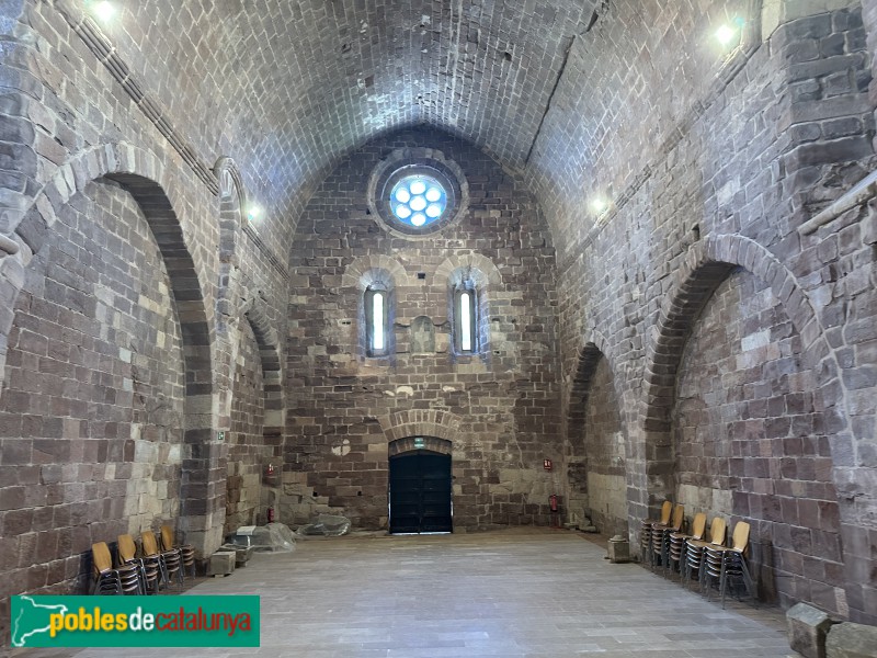 Riudecanyes - Monestir d'Escornalbou. Interior de l'església