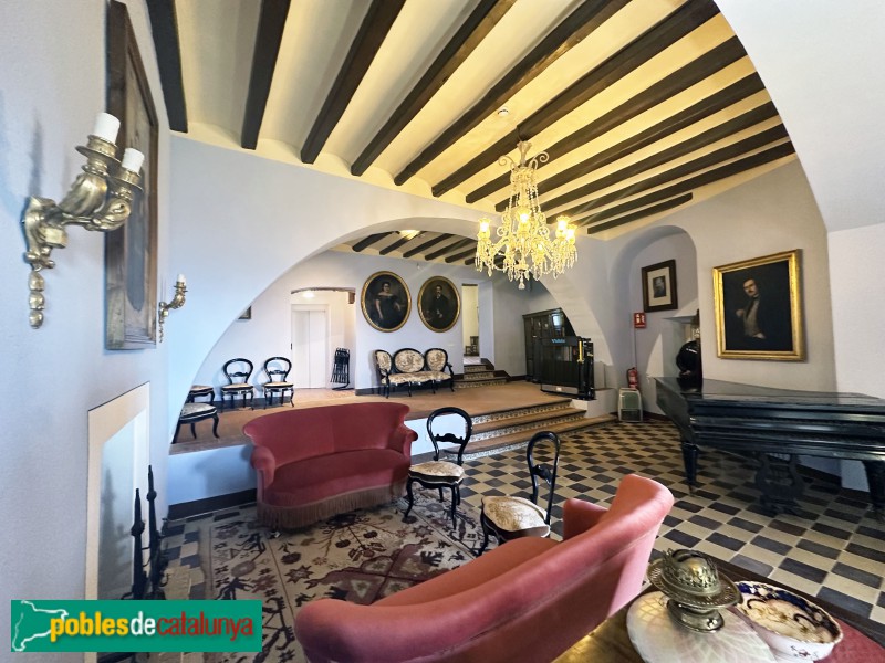 Monestir d'Escornalbou. Mansió d'Eduard Toda. Sala de música