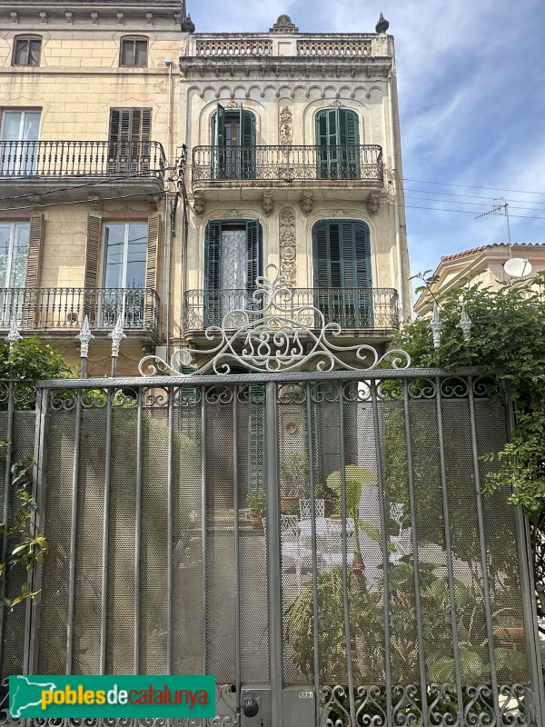 Caldes d'Estrac - Casa del carrer Santa Teresa, 10