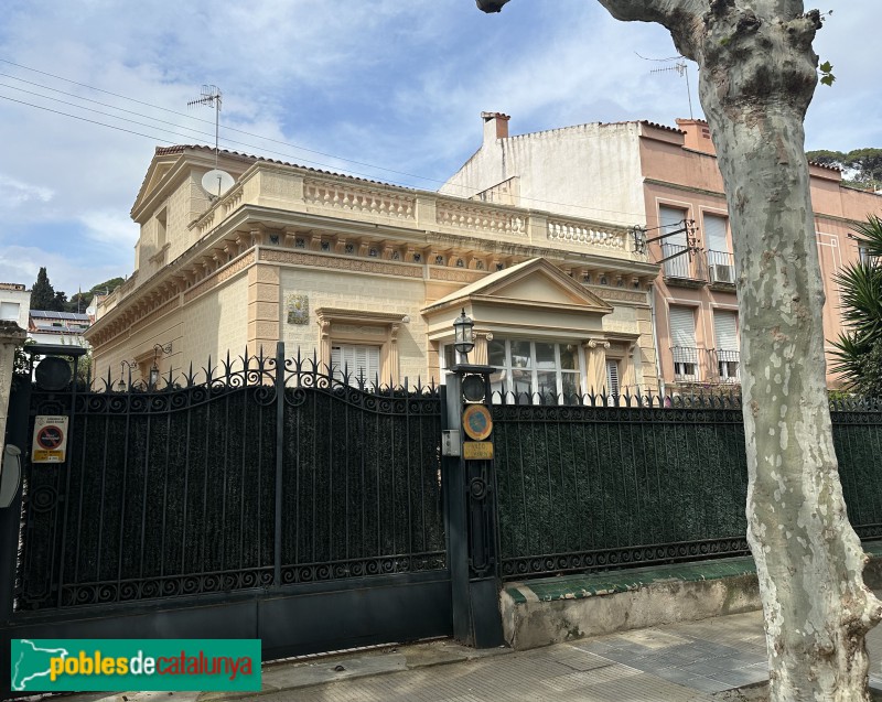 Caldes d'Estrac - Carrer Santa Teresa (1) (Foto: Albert Esteves, 2025) Caldes d'Estrac - Carrer Santa Teresa (1)
