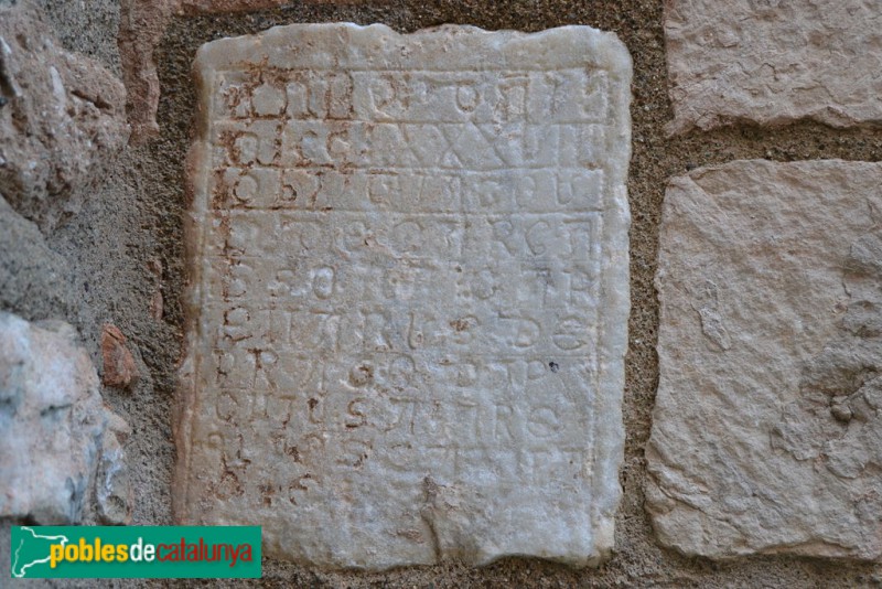 Pratdip - Església de la Nativitat de Santa Maria. Làpida sepulcral de 1238