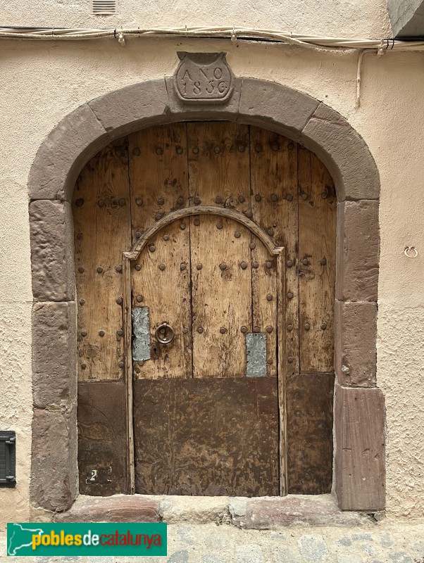 Prades - Portal de 1856