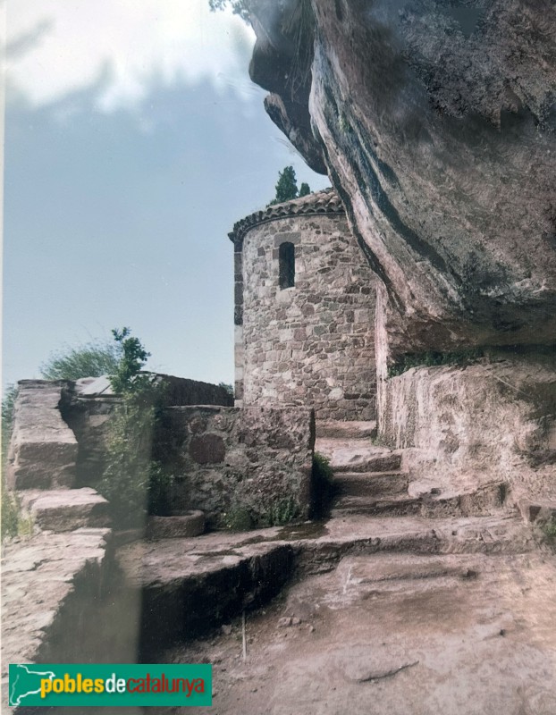 Prades - Santuari de la Mare de Déu de l'Abellera. (Foto: <i>cartell in situ</i>) Prades - Santuari de la Mare de Déu de l'Abellera.