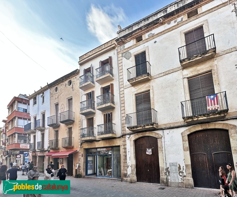 Torredembarra - Carrer d'Antoni Roig (Foto: Albert Esteves, 2025) Torredembarra - Carrer d'Antoni Roig