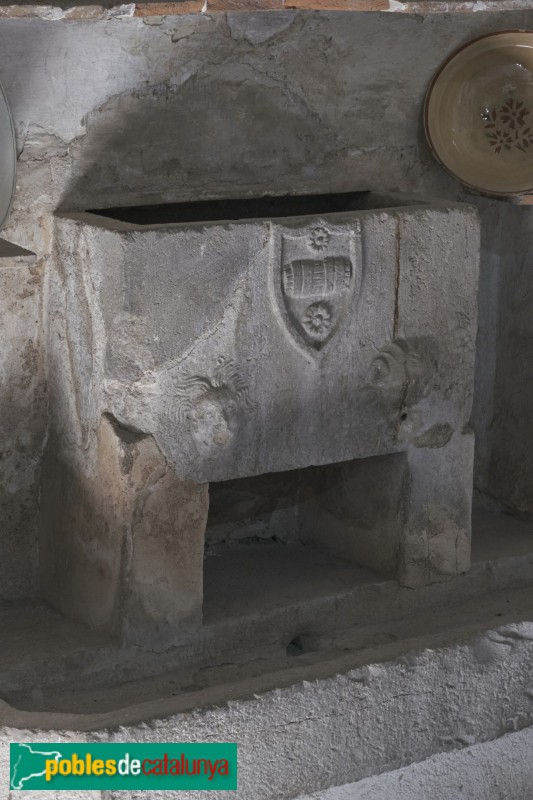 Girona - Can Barril (Foto: <i>Raül Costal -invarquit.gencat.cat-</i>, 2023) Girona - Can Barril