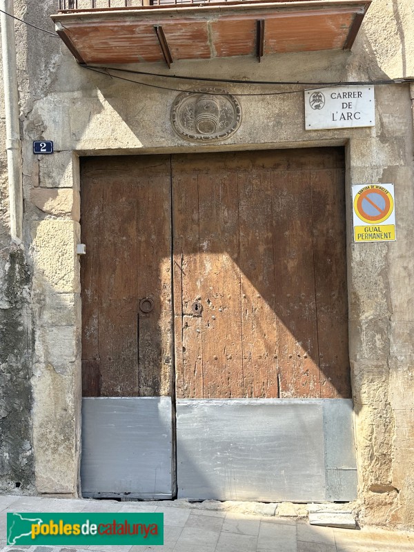 L'Espluga de Francolí - Llinda de cal Boter Ric