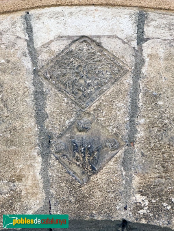 L'Espluga de Francolí - Portal de la casa Carulla