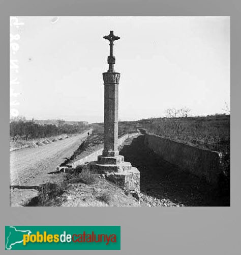 L'Espluga de Francolí - Creu de terme de Guim Ferrer (Foto: <i>Jaume Biosca -Arxiu Fotogràfic Centre Excursionista de Catalunya-</i>, 1917) L'Espluga de Francolí - Creu de terme de Guim Ferrer