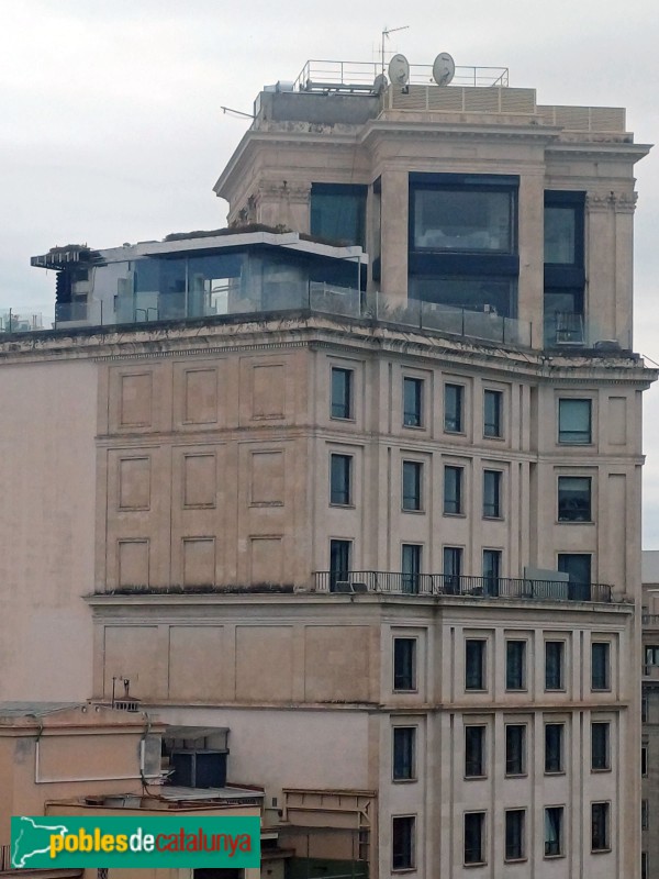 Barcelona - Banc Rural i Mediterrani (Passeig de Gràcia, 16) (Foto: Sergi Suárez, 2025) Barcelona - Banc Rural i Mediterrani (Passeig de Gràcia, 16)