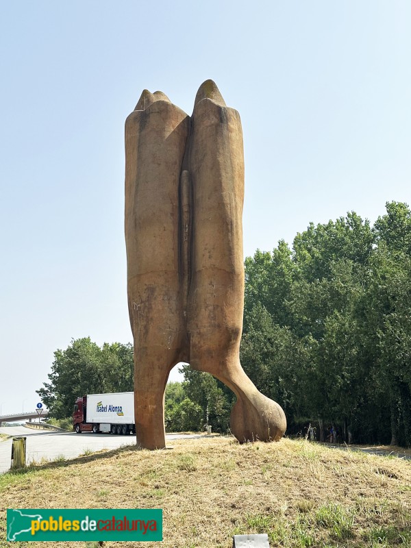 Aiguaviva - Escultura <i>Porta per una Ciutat</i>