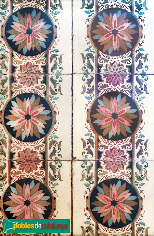 Argentona - Passeig Baró de Vive. Detall (Foto: Albert Esteves, 2025) Argentona - Passeig Baró de Vive. Detall