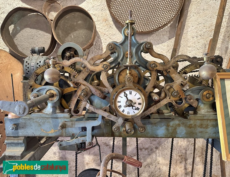 Sant Climent de LLobregat - Mecanisme de l'antic rellotge del campanar