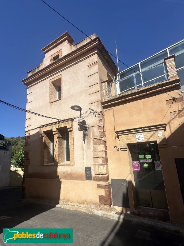 Sant Climent de Llobregat - Cal Serret (antiga escola)