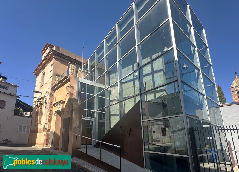 Sant Climent de Llobregat - Cal Serret (antiga escola)