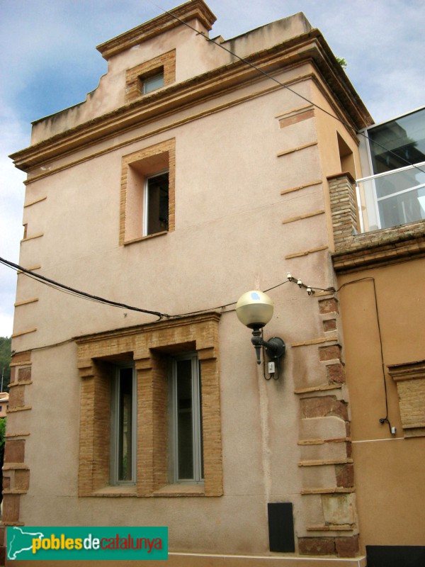 Sant Climent de Llobregat - Cal Serret (antiga escola)