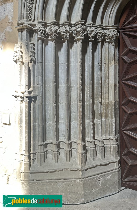 Lleida - Seu Vella. Porta de la sagristia
