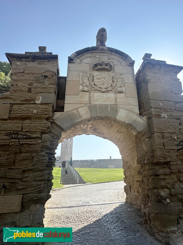 Lleida - La Suda. Porta del Lleó