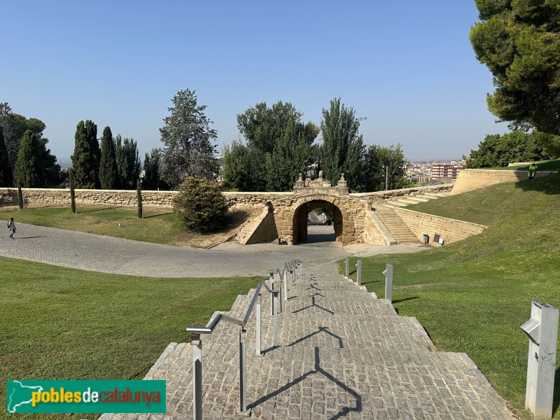 Lleida - La Suda. Porta del Lleó