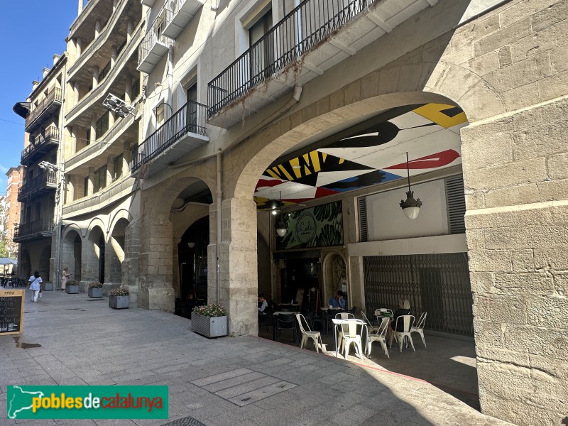 Lleida - Porxos de la plaça de la Paeria (Foto: Albert Esteves, 2025) Lleida - Porxos de la plaça de la Paeria