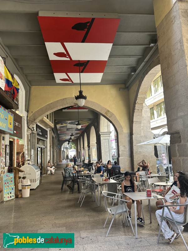 Lleida - Porxos de la plaça de la Paeria (Foto: Albert Esteves, 2025) Lleida - Porxos de la plaça de la Paeria