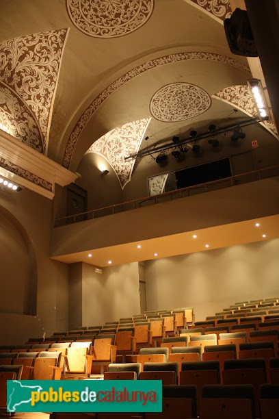 Lleida - Convent de Santa Teresa. Antiga església convertida en teatre