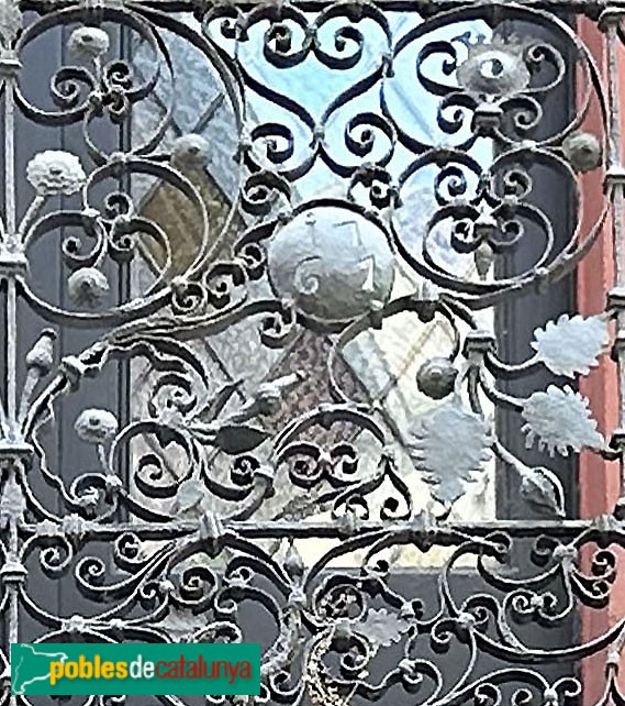 Lleida - Palau de la Diputació. Balcó del Serraller