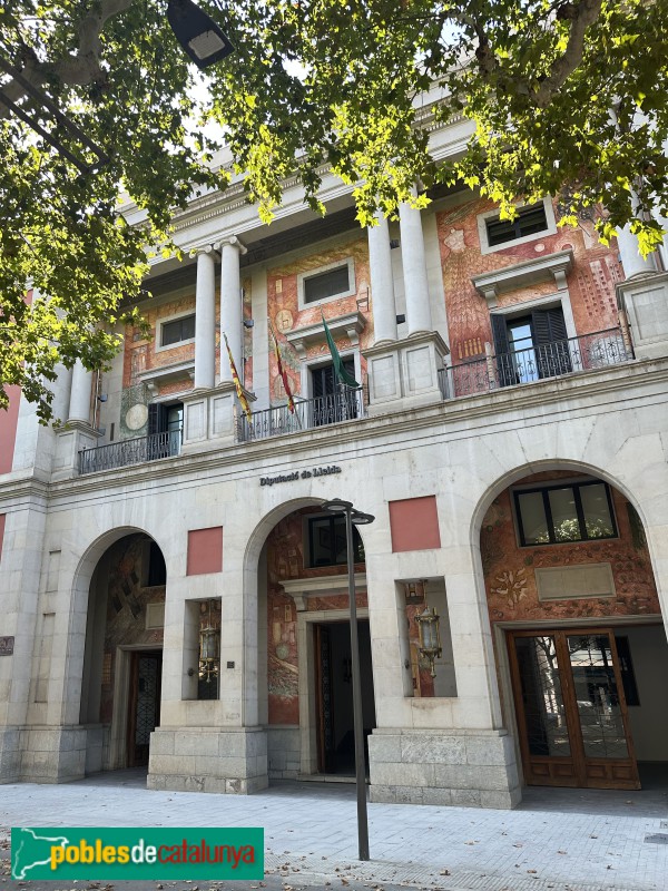 Lleida - Palau de la Diputació. Façana Rambla Ferran