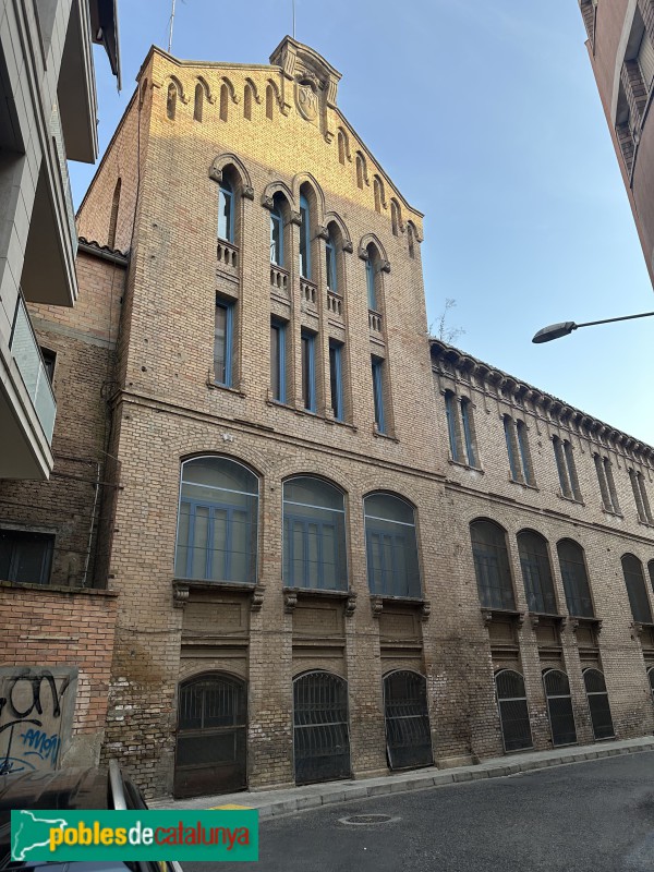 Lleida - Col·legi Maristes Montserrat. Façana carrer Ramon Soldevila