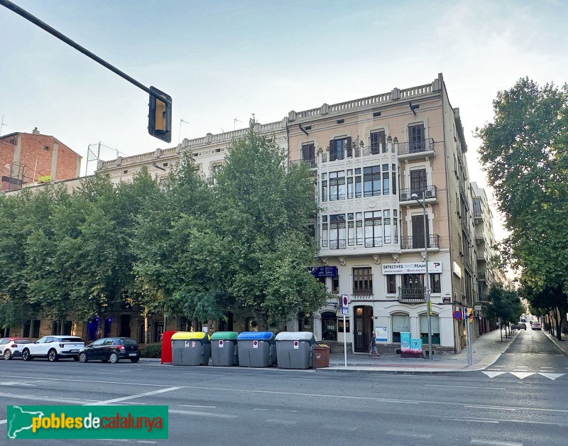 Lleida - Cases Joan Balasch (Foto: Albert Esteves, 2025) Lleida - Cases Joan Balasch