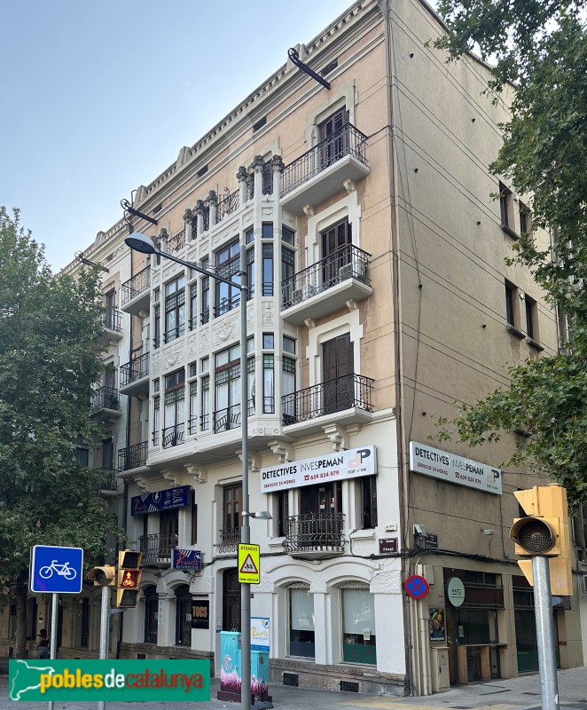 Lleida - Cases Joan Balasch (Foto: Albert Esteves, 2025) Lleida - Cases Joan Balasch