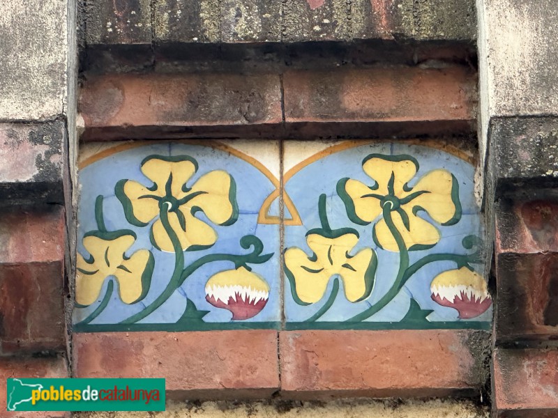 Lleida - Antic Escorxador. Detall mosaic