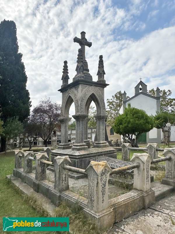 Girona - Cementiri de Pont Major. Panteó Narcís Mas