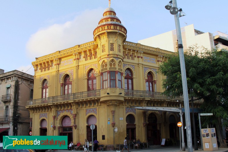 Sant Feliu de Guíxols - Casino La Constància (Foto: Albert Esteves, 2014) Sant Feliu de Guíxols - Casino La Constància