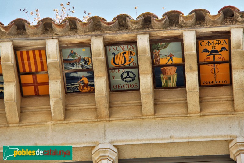 Sant Feliu de Guíxols - Ajuntament (Foto: Albert Esteves, 2012) Sant Feliu de Guíxols - Ajuntament