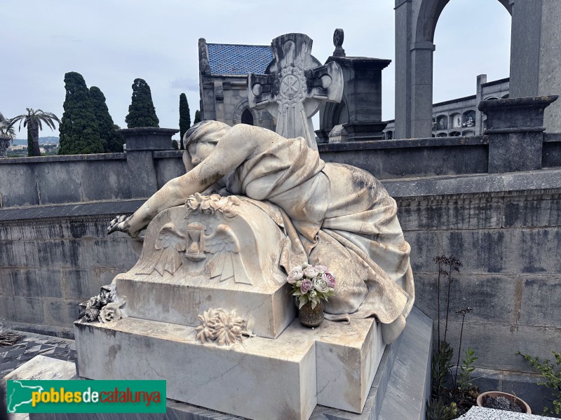 Sant Feliu de Guíxols - Cementiri, Sepulcre Sibils